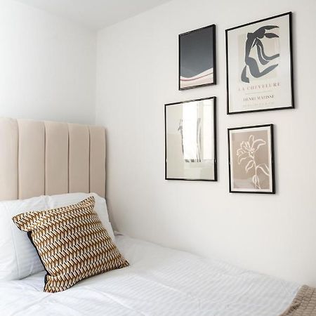 Exquisite Cardiff Apartments- With Garden Lounge & Games Room Bagian luar foto