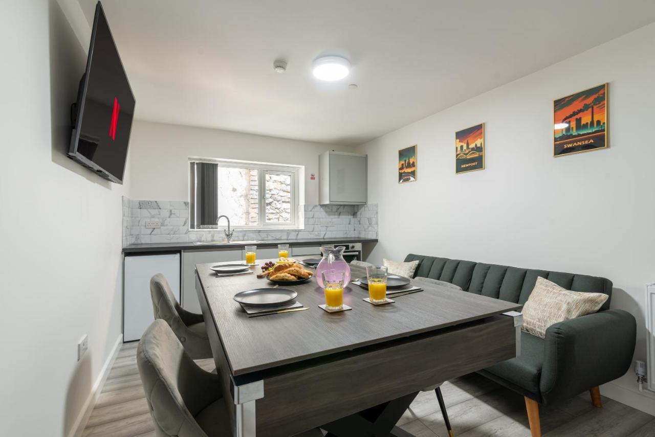 Exquisite Cardiff Apartments- With Garden Lounge & Games Room Bagian luar foto
