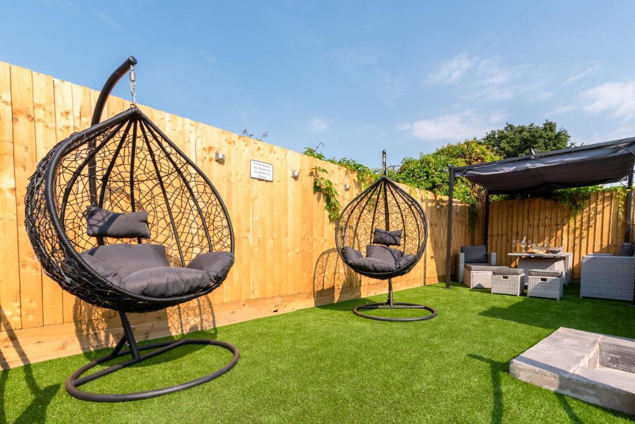 Exquisite Cardiff Apartments- With Garden Lounge & Games Room Bagian luar foto