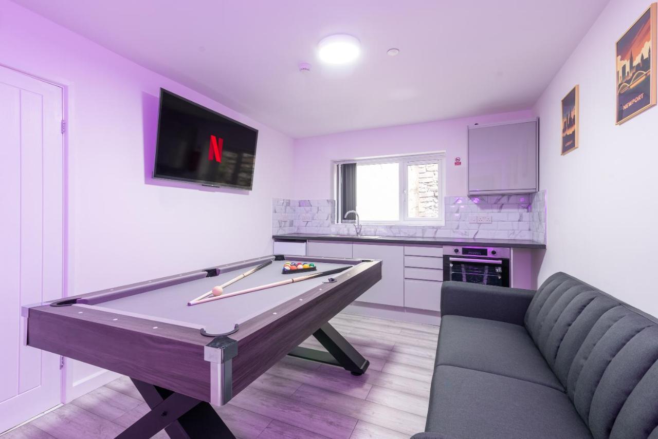Exquisite Cardiff Apartments- With Garden Lounge & Games Room Bagian luar foto