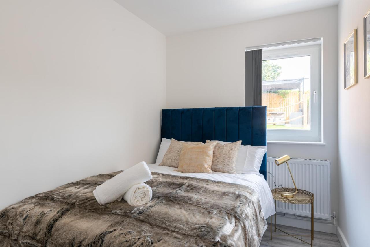 Exquisite Cardiff Apartments- With Garden Lounge & Games Room Bagian luar foto