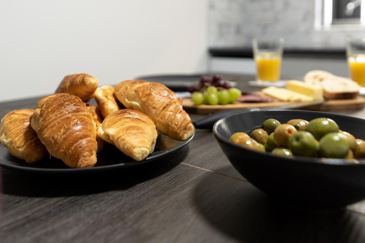 Exquisite Cardiff Apartments- With Garden Lounge & Games Room Bagian luar foto