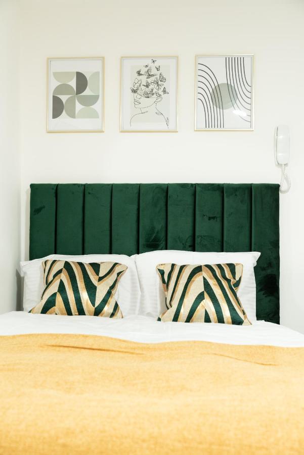 Exquisite Cardiff Apartments- With Garden Lounge & Games Room Bagian luar foto