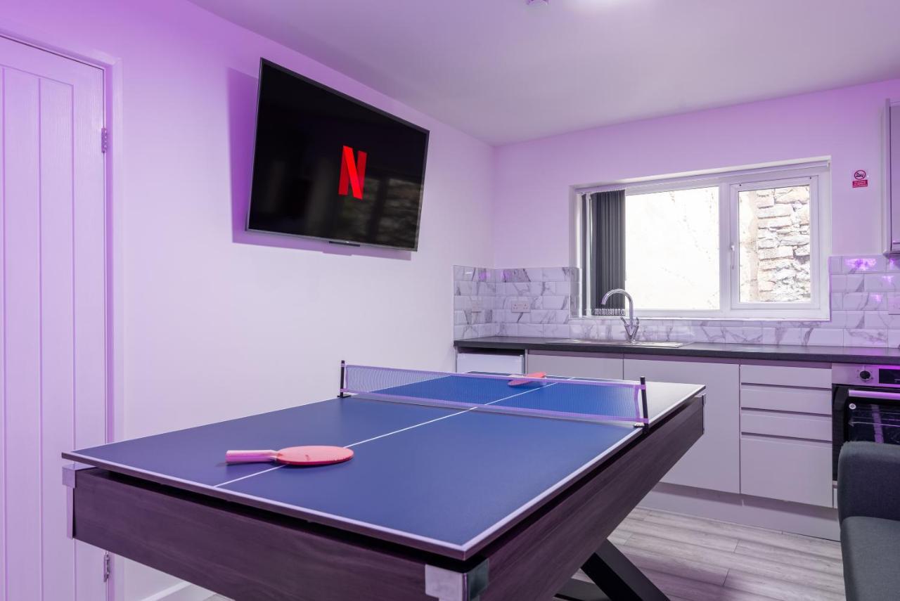 Exquisite Cardiff Apartments- With Garden Lounge & Games Room Bagian luar foto