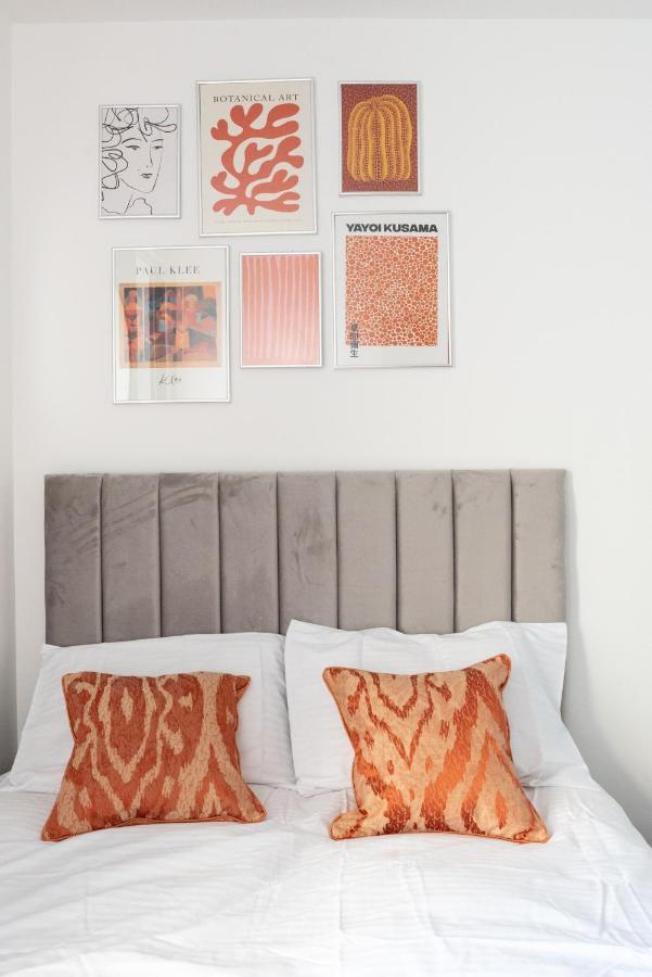 Exquisite Cardiff Apartments- With Garden Lounge & Games Room Bagian luar foto