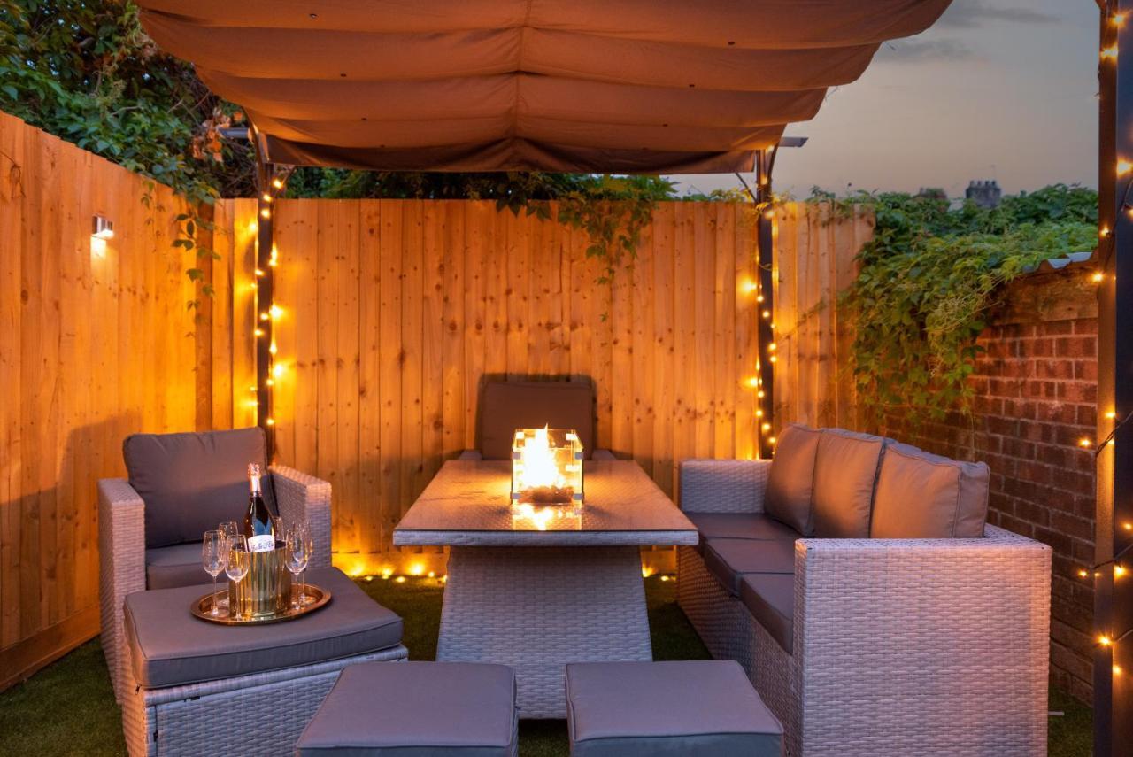 Exquisite Cardiff Apartments- With Garden Lounge & Games Room Bagian luar foto
