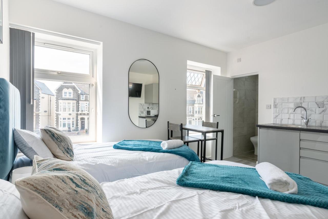 Exquisite Cardiff Apartments- With Garden Lounge & Games Room Bagian luar foto
